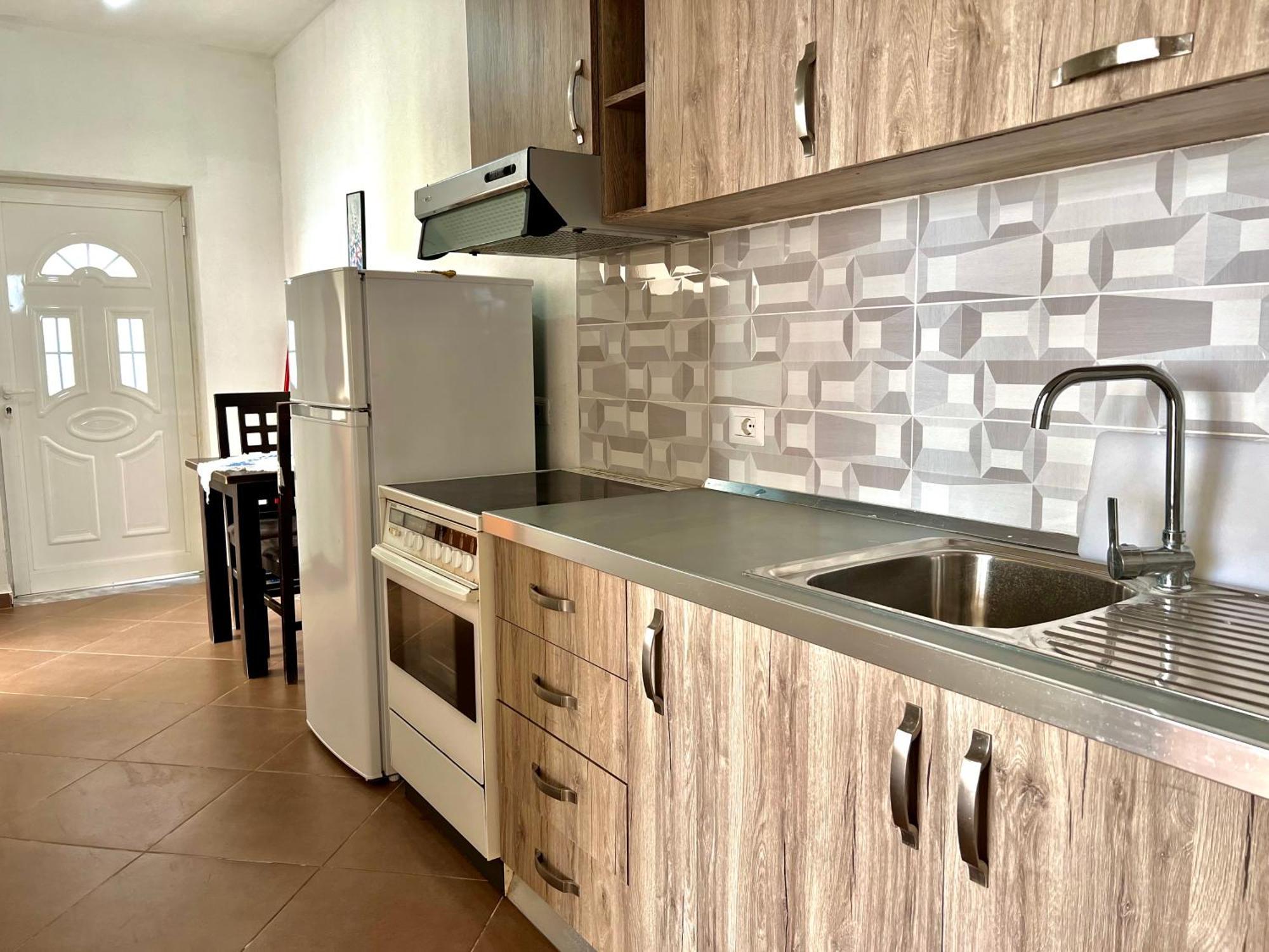 Redi'S Seaview Apartments Sarande Exterior photo